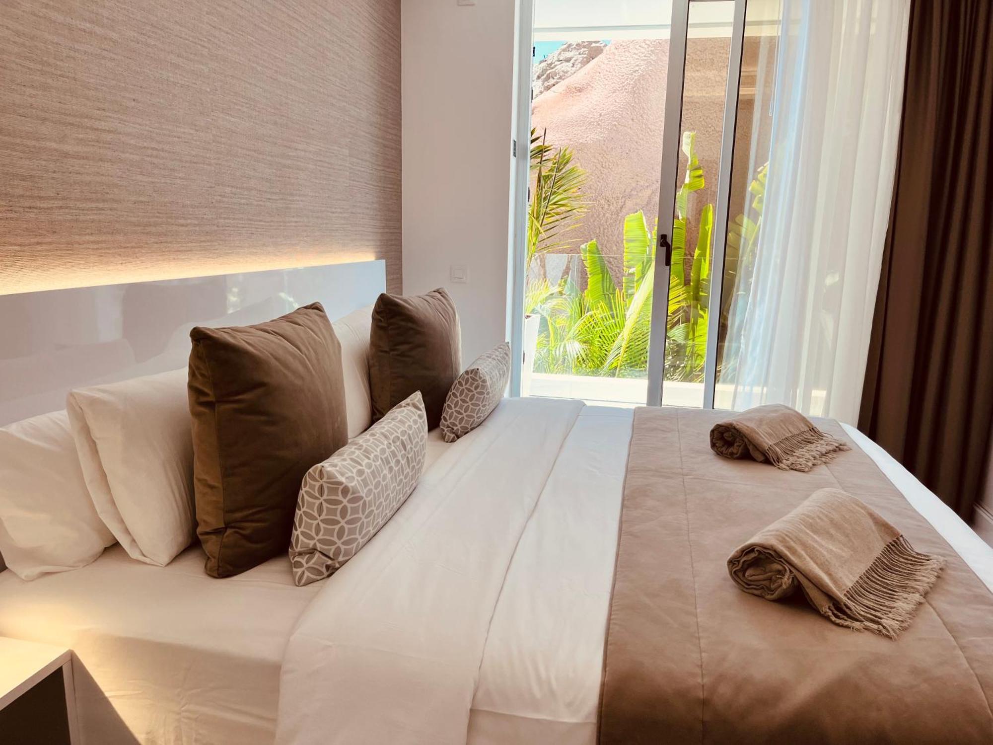 Grand Horizon Luxury Boutique Apartments Puerto Rico  Zimmer foto